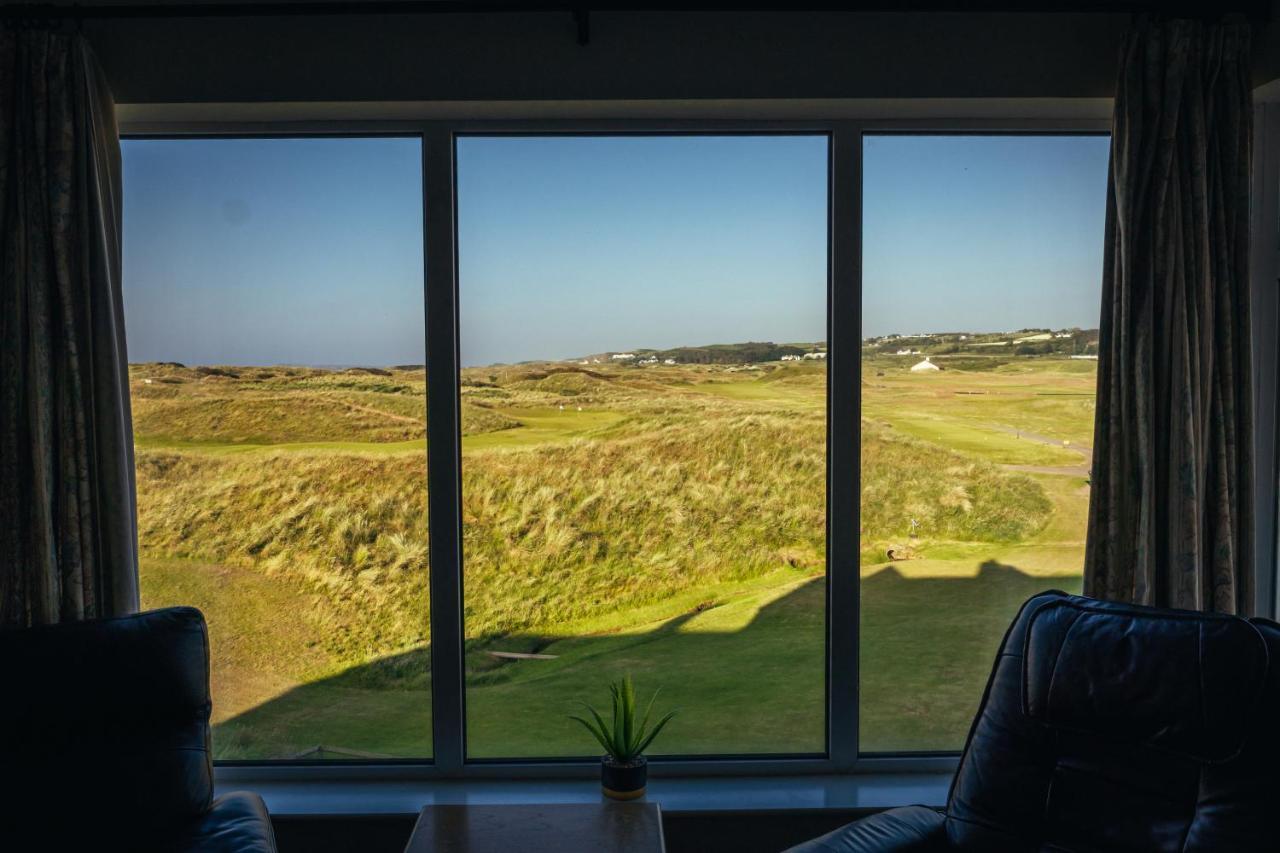 The Links Apartment Portrush Extérieur photo