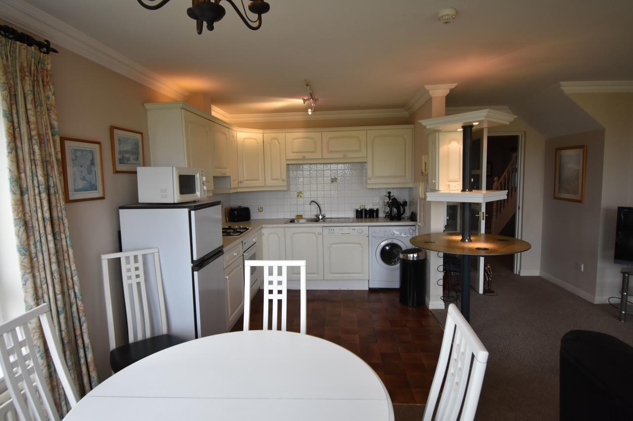 The Links Apartment Portrush Extérieur photo